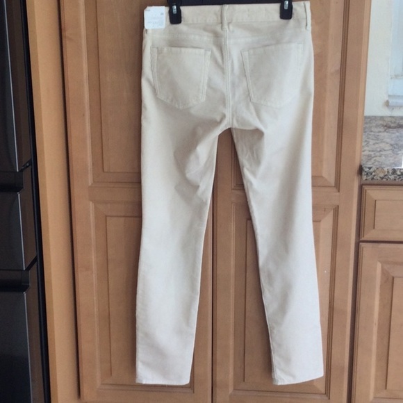 Gap Corduroy Jeans-size28 skinny color cream.         New #46 - Picture 2 of 7